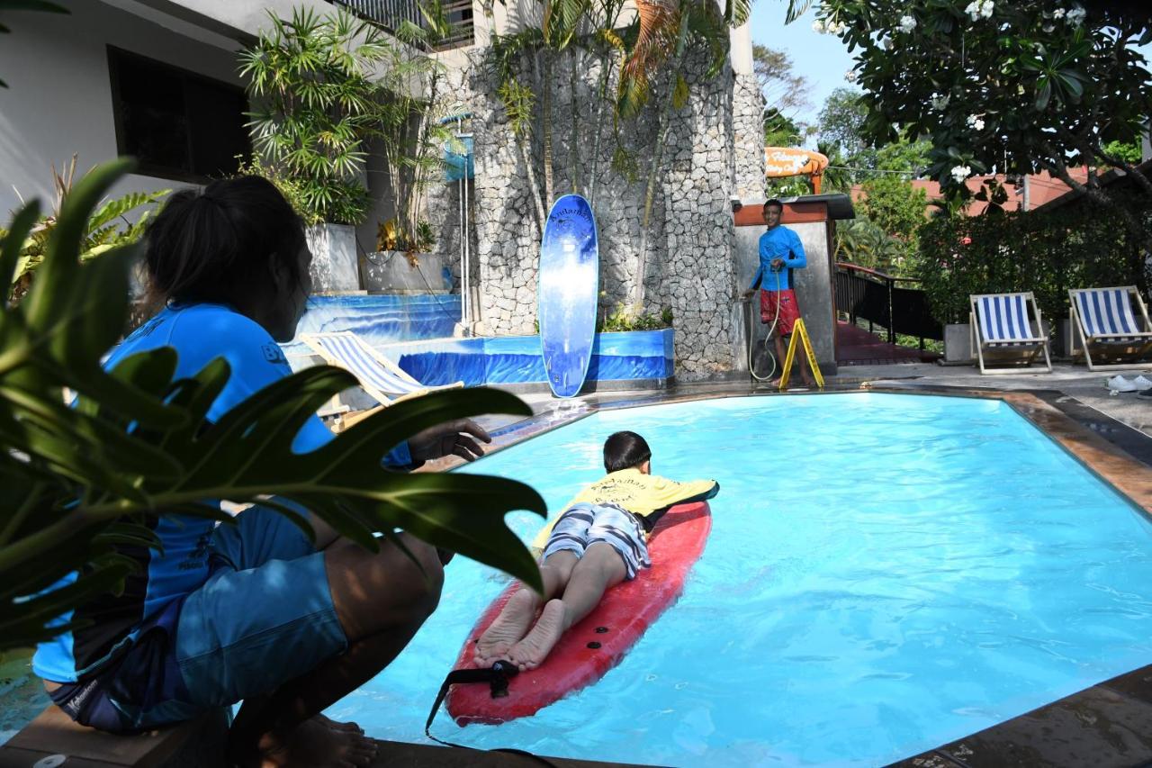 Hotel Baan Andaman Sea Surf à Patong Extérieur photo